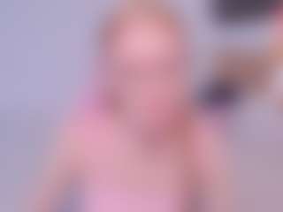 cut1ecut1e's Live Sex Cam Show
