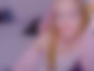 Live cam show with cut1ecut1e - Tittyfuck on SinfulBabes