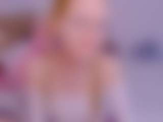 Live cam show with cut1ecut1e - Blondie on TeamSkeetLive