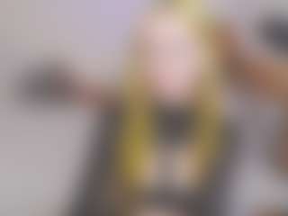Live cam show with cut1ecut1e - Findomme on Camsoda