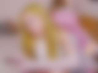 Live cam show with cut1ecut1e - Student on Camsoda