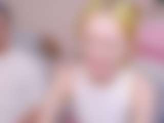 Live cam show with cut1ecut1e - Tease on Camsoda