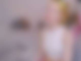 Live cam show with cut1ecut1e - Skinny on Camsoda