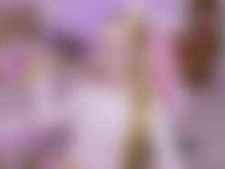 Live cam show with cut1ecut1e - Moaning on Camsoda
