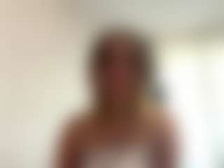 Live cam show with Naomi - Genital Piercings on Soda Cam