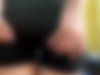 Live cam show with KaciDurisseau - Ass Clapping on Free Soda