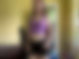 Live cam show with KaciDurisseau - Facial Piercings on AdultVida.com