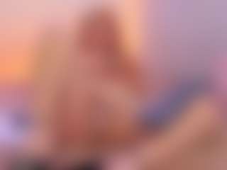 Live cam show with Missmegan - Russian on Camsoda
