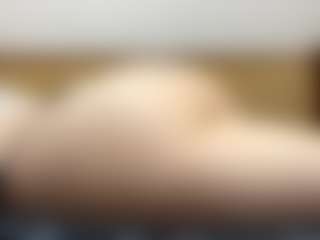 NellaTays's Live Sex Cam Show