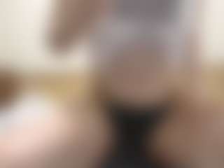NellaTays's Live Sex Cam Show
