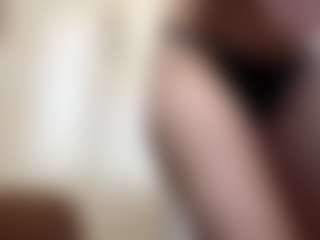 NellaTays's Live Sex Cam Show