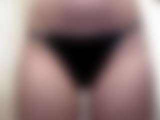 NellaTays's Live Sex Cam Show