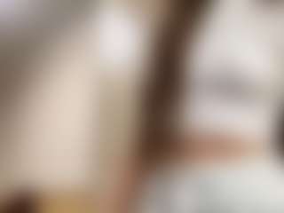 NellaTays's Live Sex Cam Show
