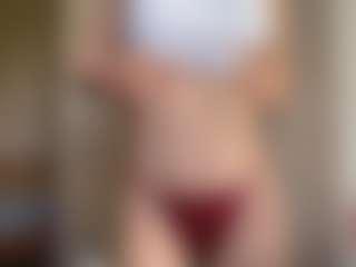 NellaTays's Live Sex Cam Show