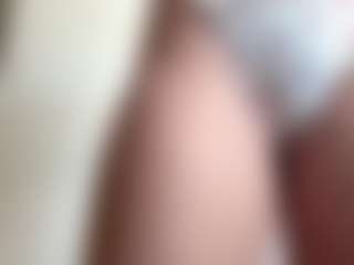 NellaTays's Live Sex Cam Show
