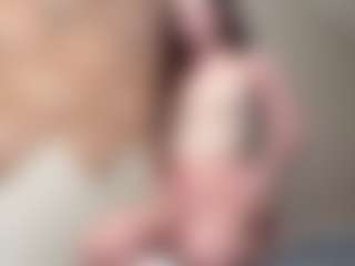 NellaTays's Live Sex Cam Show