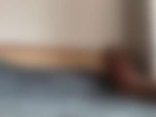 NellaTays's Live Sex Cam Show