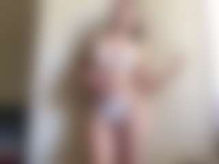 Live cam show with NellaTays - Ass Bouncing on xxxlivecams.org