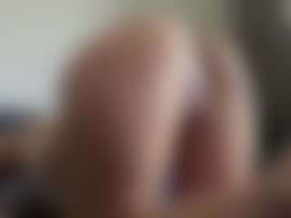 NellaTays's Live Sex Cam Show