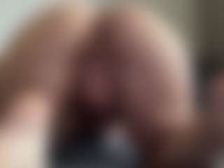 NellaTays's Live Sex Cam Show