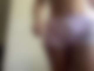 NellaTays's Live Sex Cam Show