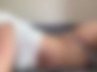 NellaTays's Live Sex Cam Show