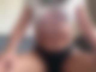 NellaTays's Live Sex Cam Show