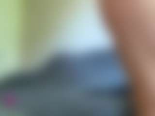 NellaTays's Live Sex Cam Show