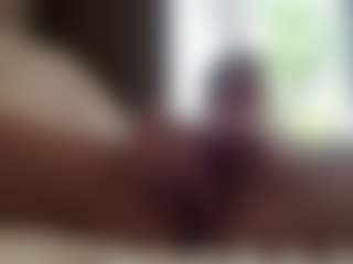 NellaTays's Live Sex Cam Show