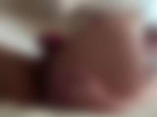 NellaTays's Live Sex Cam Show