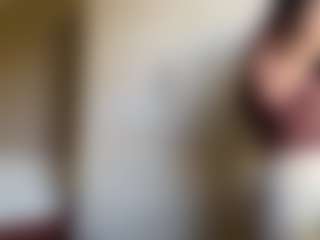 Live cam show with NellaTays - Drinking on MyBangCams