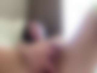 Live cam show with NellaTays - Athletic Tease on googirlz