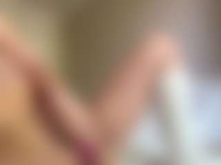 NellaTays's Live Sex Cam Show