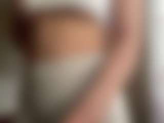 NellaTays's Live Sex Cam Show