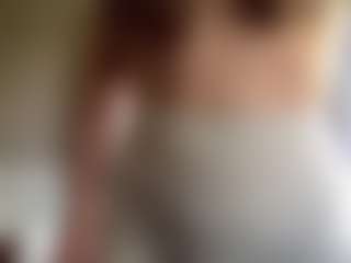 NellaTays's Live Sex Cam Show
