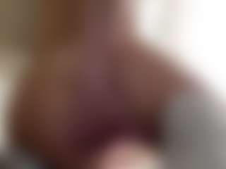 NellaTays's Live Sex Cam Show