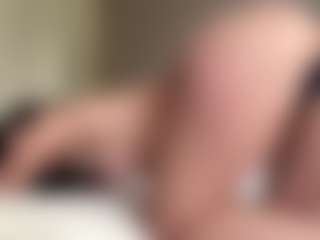 Live cam show with NellaTays - Ass Bouncing on Strip Flash - Live Sex Shows