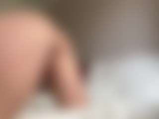 NellaTays's Live Sex Cam Show
