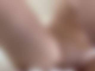 NellaTays's Live Sex Cam Show