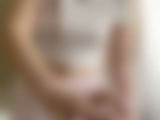 NellaTays's Live Sex Cam Show