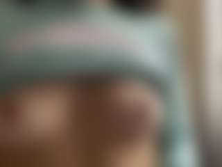 NellaTays's Live Sex Cam Show