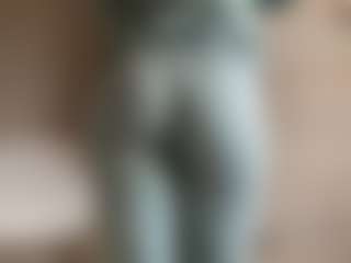 NellaTays's Live Sex Cam Show