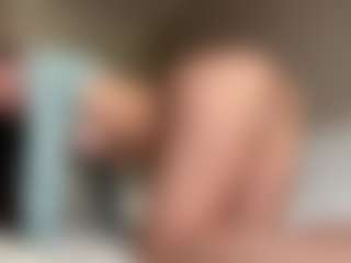 NellaTays's Live Sex Cam Show