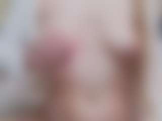 Live cam show with OlimpiaSchatzel - Normal on Chatstar