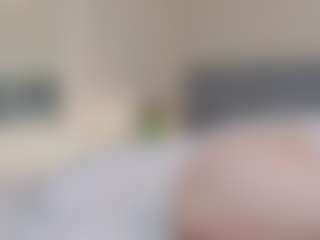 Live cam show with OlimpiaSchatzel - Facial on SpankPalCams