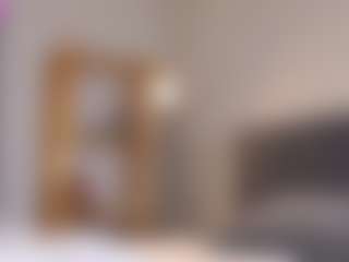 Live cam show with OlimpiaSchatzel - Solo on Camsoda
