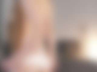 Live cam show with OlimpiaSchatzel - Oil on Camsoda