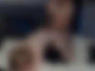 Live cam show with prettyfaceXO - Blue Eyes on EXY