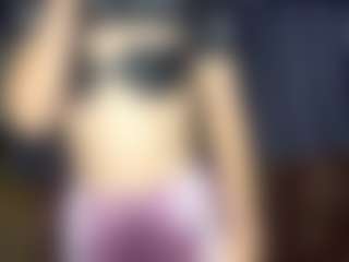 Live cam show with SenaEddinger - Young Adult on Instabang
