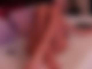 Live cam show with DeliaSmith - Middle Aged on CamClone